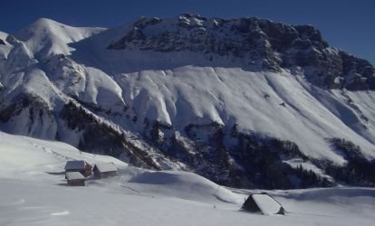 Les falmaises de l'Encerclement. Massif des bauges.