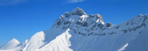 Arcalod point culminant du Massif des Bauges. Versant sud.