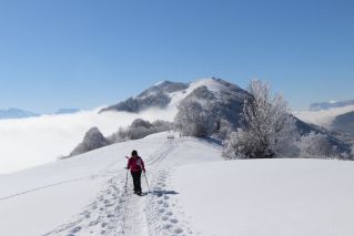 Préparation après une nuit en chalet d'altitude