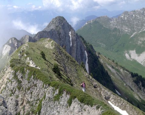 Sur l'arête entre Grand Parra au fond et Arlicots